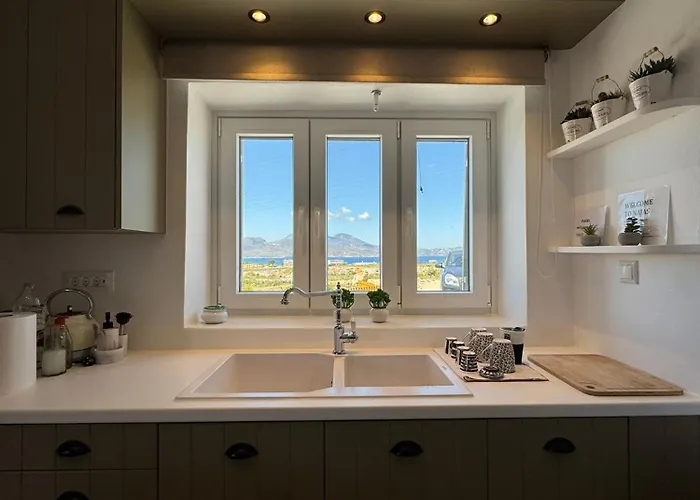 Naias View Milos Hébergement de vacances *